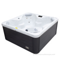 Plug and play hot tubs yn hotel